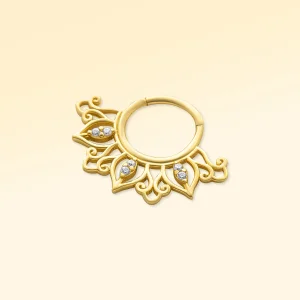 Taşlı Helix Piercing