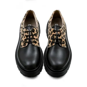 Women Vegan Leather Black Sneakers - Black Leo Design