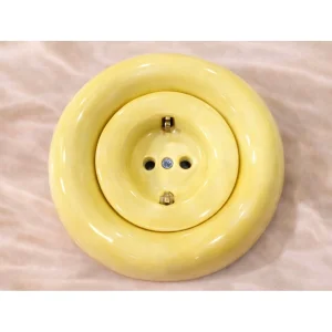 Retro Sarı Seramik Priz
